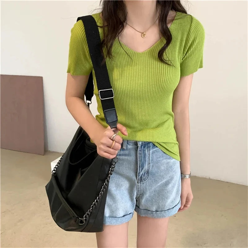 Solid Knitted Ribbed Pullover Sweater