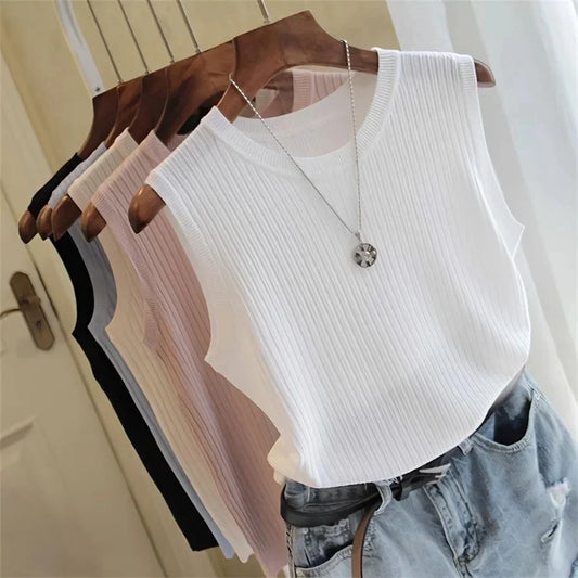 Sleeveless Knitted O-neck Top