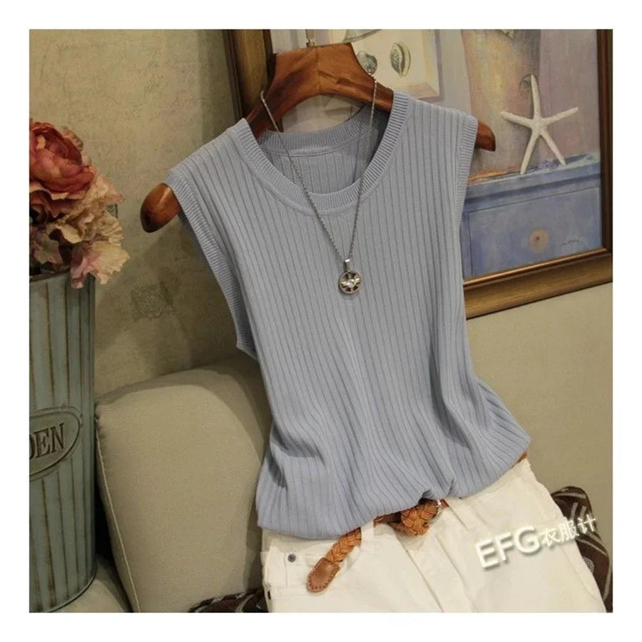 Sleeveless Knitted O-neck Top