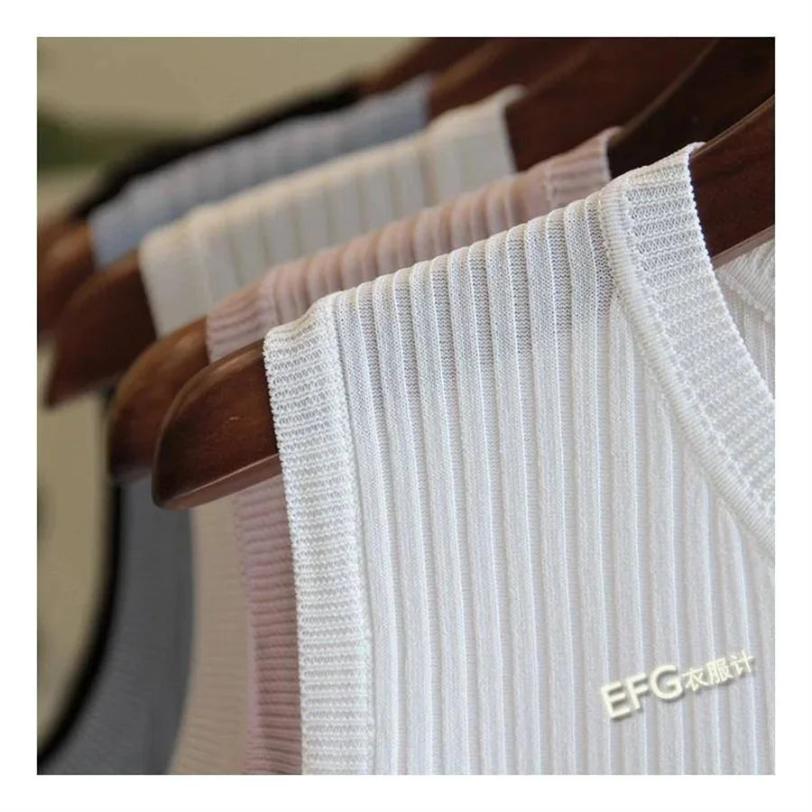 Sleeveless Knitted O-neck Top