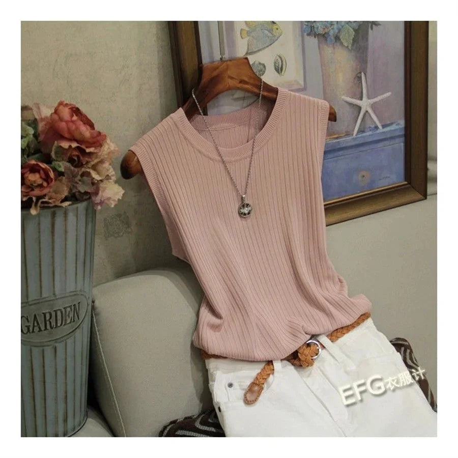 Sleeveless Knitted O-neck Top