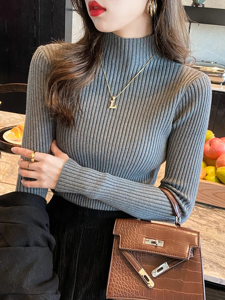 Basic Knitted Turtlneck Sweater