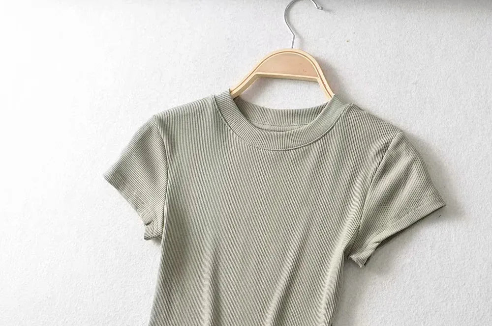 Short-sleeve T-shirt