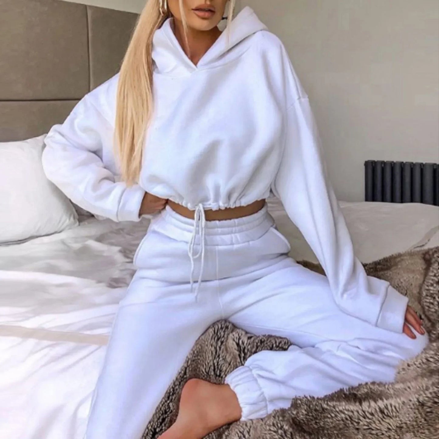 Casual, Trendy & Comfortable Long-Sleeve Two-Piece Sports Set